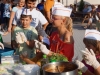 Wszyscy mogli pomóc kucharzom...